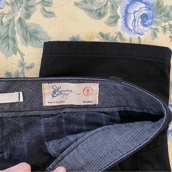 Gap Limited Edition Black Pants - Picture 3 of 3